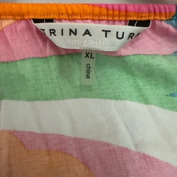 Trina Turk Colorful Floral Women's Top Blouse XL boutique flowers flowy pink - Picture 2 of 2